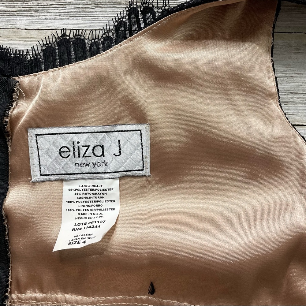 ELIZA J Sleeveless Lace Dress - Picture 6 of 6